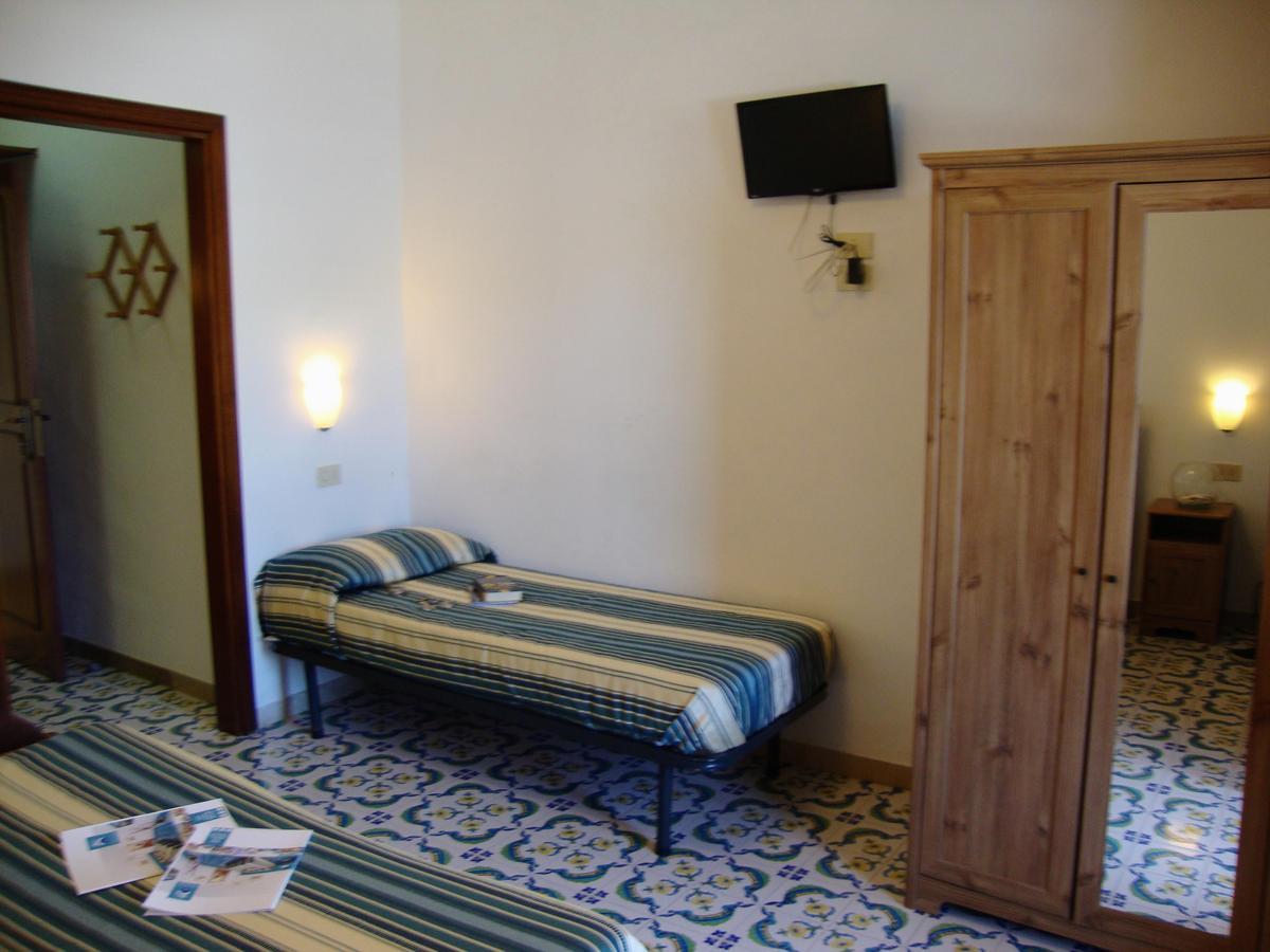 Hotel Conte - S. Angelo Bay Serrara Fontana Exterior photo