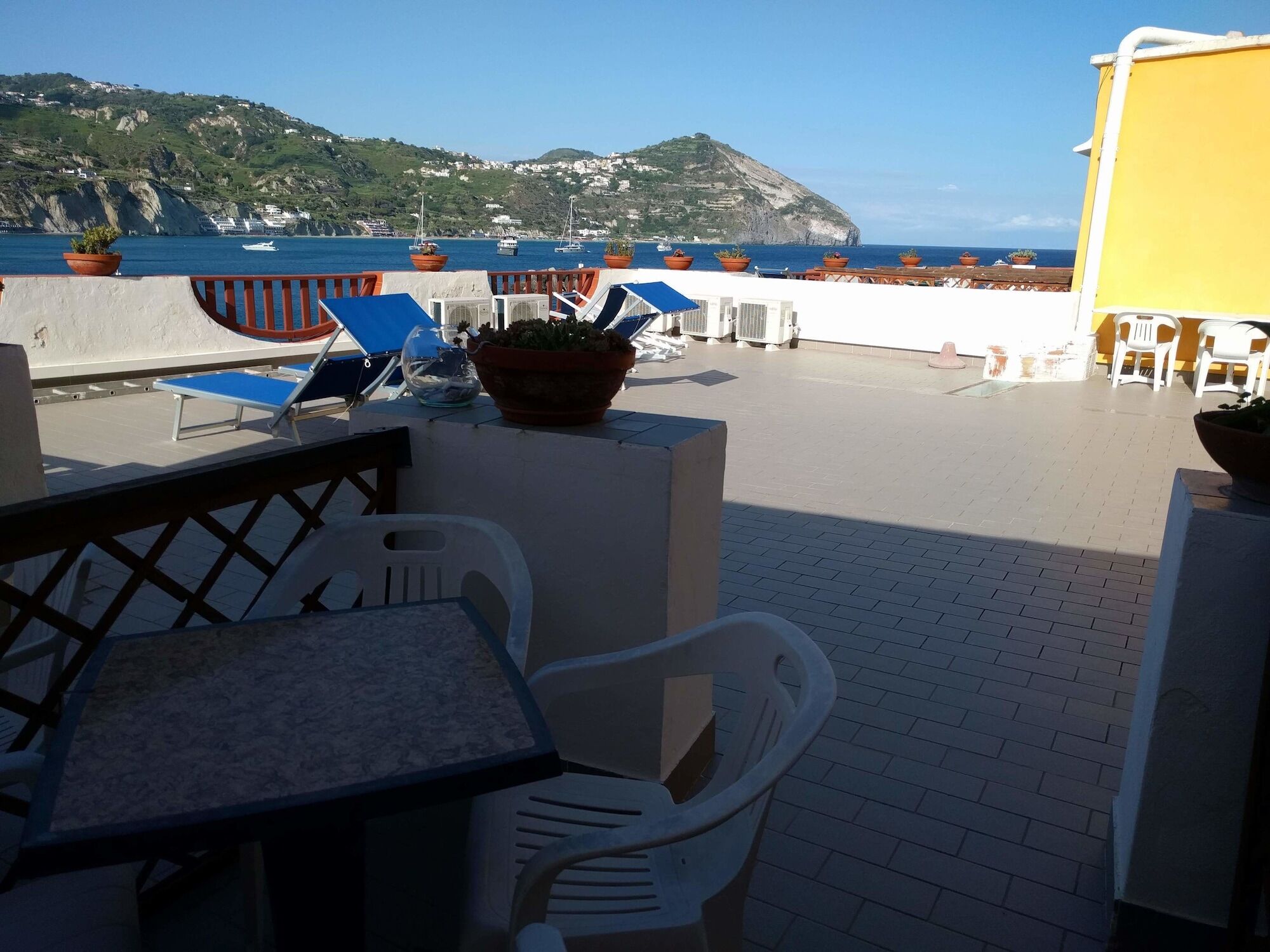 Hotel Conte - S. Angelo Bay Serrara Fontana Exterior photo